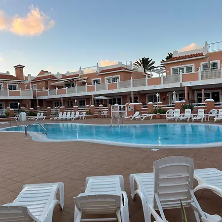 Esmeralda 15 *